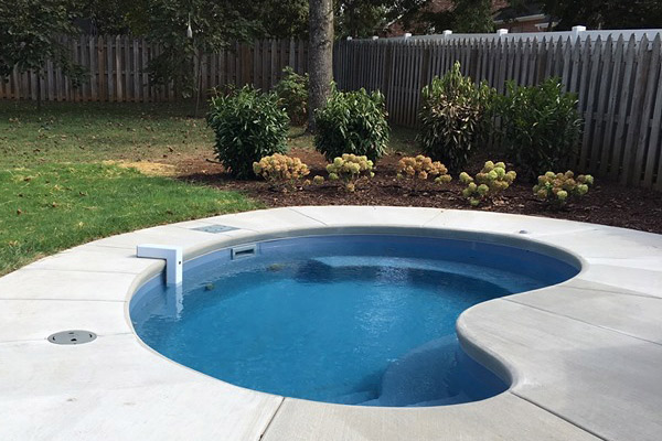Pixie fiberglass swimming pool